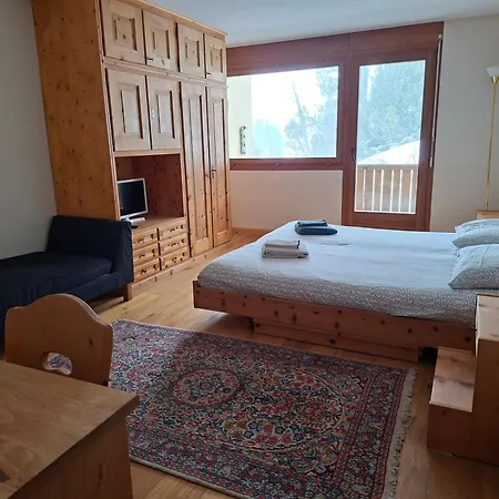 Pra D'sura מלויאז